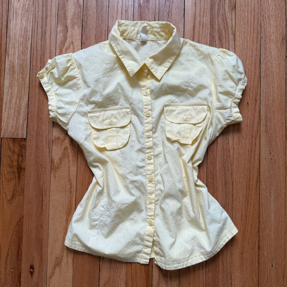 Yellow Short Sleeve Button-Up Shirt